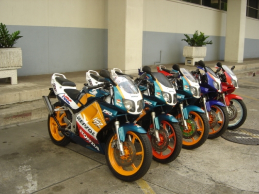 ขายด่วน NSR 150 SP PROARM 100\%  สวยมาก ทำสีใหม่ทั้งคัน 35000 บาท มีสี แดงขาว และ สีเขียวส้ม  สินค้า มีจำนวน จำกัด