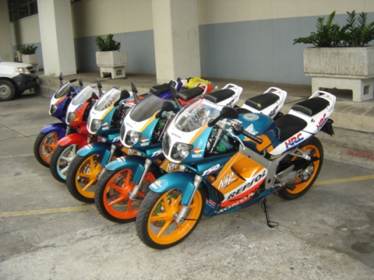 ขายด่วน NSR 150 SP PROARM 100\%  สวยมาก ทำสีใหม่ทั้งคัน 35000 บาท มีสี แดงขาว และ สีเขียวส้ม  สินค้า มีจำนวน จำกัด