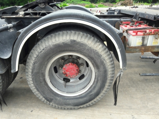 หัวลาก HINO รุ่น FM1JKNA 245 แรงม้า ปีจดทะเบียน 2546พร้อมหาง รุ่น VHT-TST1250M ปีจดทะเบียน 2546