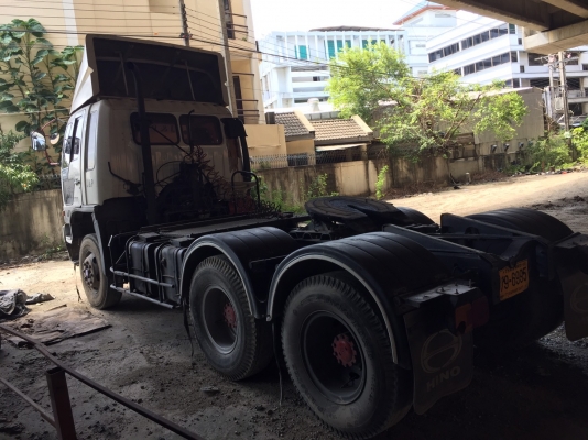 หัวลาก HINO รุ่น FM1JKNA 245 แรงม้า ปีจดทะเบียน 2546พร้อมหาง รุ่น VHT-TST1250M ปีจดทะเบียน 2546