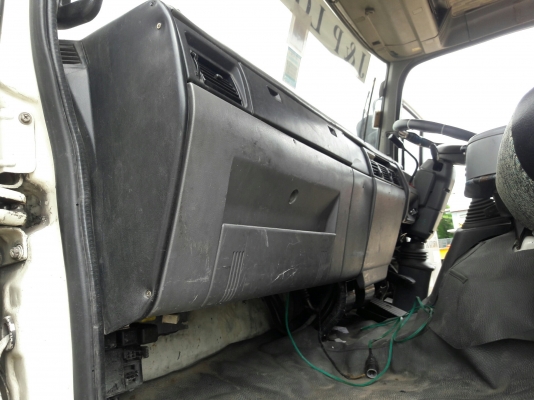 หัวลาก HINO รุ่น FM1JKNA 245 แรงม้า ปีจดทะเบียน 2546พร้อมหาง รุ่น VHT-TST1250M ปีจดทะเบียน 2546