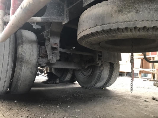 หัวลาก HINO รุ่น FM1JKNA 245 แรงม้า ปีจดทะเบียน 2546พร้อมหาง รุ่น VHT-TST1250M ปีจดทะเบียน 2546
