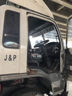 หัวลาก HINO รุ่น FM1JKNA 245 แรงม้า ปีจดทะเบียน 2546พร้อมหาง รุ่น VHT-TST1250M ปีจดทะเบียน 2546