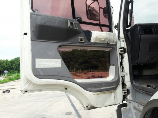หัวลาก HINO รุ่น FM1JKNA 245 แรงม้า ปีจดทะเบียน 2546พร้อมหาง รุ่น VHT-TST1250M ปีจดทะเบียน 2546