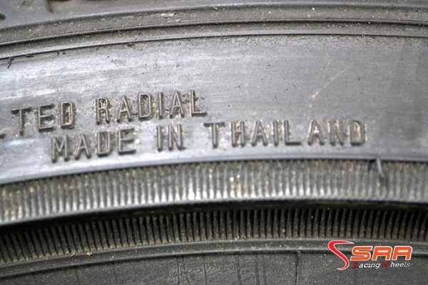 DUNLOP DZ101 235/35R19 ปี14 เส้นละ 4,000 บาท DUNLOP DZ101 235/35R19 ปี14 เส้นละ 4,000 บาท