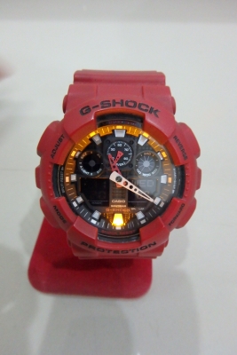 CASIO G-shock รุ่น GA-100B สีแดง ของแท้ สภาพใหม่ มีกล่อง ส่งฟรี