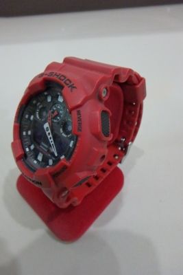 CASIO G-shock รุ่น GA-100B สีแดง ของแท้ สภาพใหม่ มีกล่อง ส่งฟรี