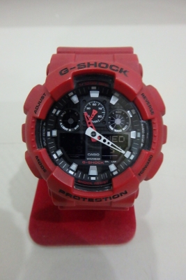 CASIO G-shock รุ่น GA-100B สีแดง ของแท้ สภาพใหม่ มีกล่อง ส่งฟรี
