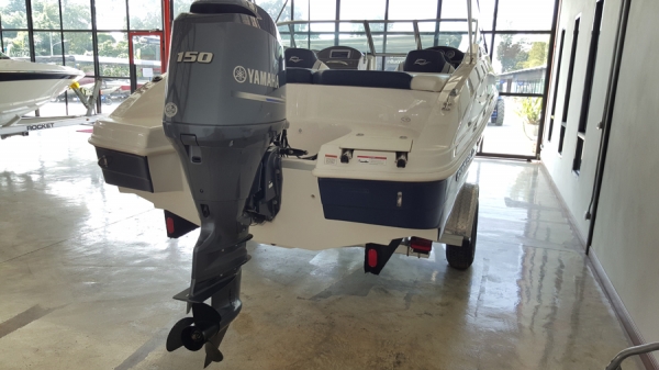 ขายเรือใหม่ป้ายแดง Rinker196