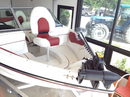 ขายเรือใหม่ Rinker 186 FS