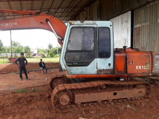 ขายด่วนรถแบคโฮEX120=1ไฟฟ้าครบเอกสารไหมมีรถสวย ขายด่วนรถแบคโฮEX120=1ไฟฟ้าครบเอกสารไหมมีรถสวย