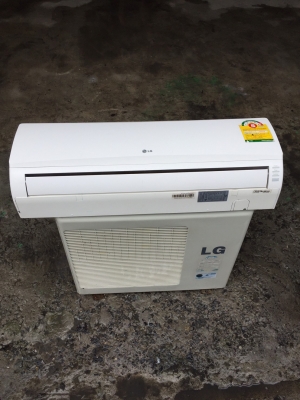 **** ขายแอร์ LG 12500 BTU สภาพสวย ****