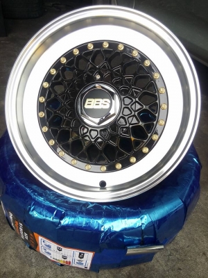 แม็กใหม่ BBS ขอบ 15 กว้าง 7 ใส่รถ 4 รู 100 และ 114 ราคาถูก แม็กใหม่ BBS ขอบ 15 กว้าง 7 ใส่รถ 4 รู 100 และ 114 ราคาถูก