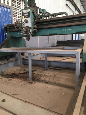 ขายเจาะเรเดียนญี่ปุ่นยี้ห้อtominaka2เสาวิ่งบนล่างระบบไฟฟ้ากว้าง2เมตรx6เมตรครับ