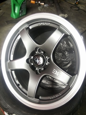 ล้อใหม่สีเทากัลขอบเงา ก้านกลึงแนวล้อเวล ขอบ 15 กว้าง 7 ออฟ 38