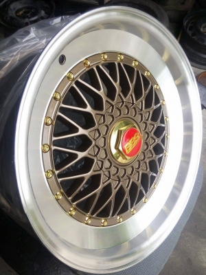 ลดราคา ล้อใหม่ BBS ขอบ17 กว้าง 8 ใส่รถ 5 รู 100 และ 114 ราคา 12500 บาท