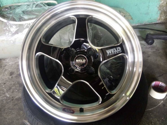 ล้อใหม่ลายเวลขอบ 15 กว้าง 7 ราคา 8500 บาท