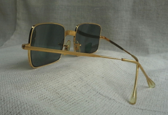 แว่นตาเฟรนช์แฮนด์เมด ยุค '70s กรอบทองสีน้ำผึ้ง! หายาก! Vintage FRAME FRANCE handmade in France แว่นตาเฟรนช์แฮนด์เมด ยุค '70s กรอบทองสีน้ำผึ้ง! หายาก! Vintage FRAME FRANCE handmade in France
