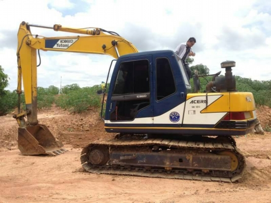 ขาย 675,000 บาท KOBELCO SK120 Mark 3 เครื่องดี ปั้มแรง โช่หนา เอวแน่น ไฟฟ้าครบ เเอร์เย็น เอกสารเล่มทะเบียน รถอยู่ จ.นครราชสีมา  090-772-3710 090-772-3708