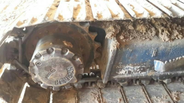 ขาย 675,000 บาท KOBELCO SK120 Mark 3 เครื่องดี ปั้มแรง โช่หนา เอวแน่น ไฟฟ้าครบ เเอร์เย็น เอกสารเล่มทะเบียน รถอยู่ จ.นครราชสีมา  090-772-3710 090-772-3708