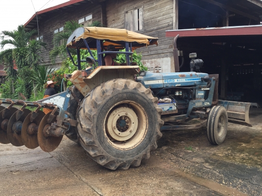 Ford6600 T5 ใบดันไม่มีหางนะครับ ปั้มดี เครื่องดี ยางสวย โนบุ้คนะครับ Ford6600 T5 ใบดันไม่มีหางนะครับ ปั้มดี เครื่องดี ยางสวย โนบุ้คนะครับ