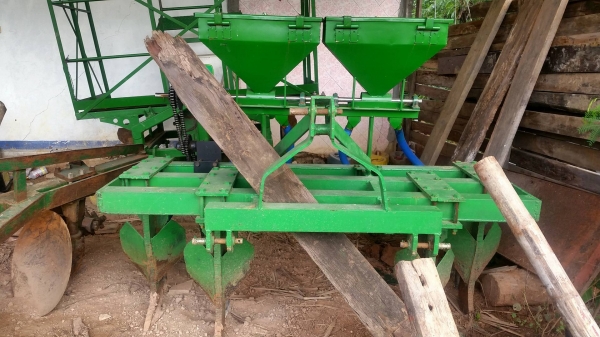 รับทำลิปเปอร์ฝังปุ๋ย