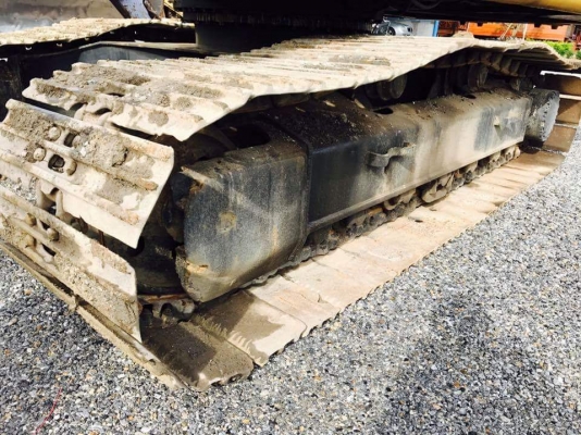 ขาย KOMATSU PC200-6E  ไฟฟ้าครบ เครื่องคัมมิ้น เอกสารชื้อขาย รถพร้อมใช้งาน... ราคา 880,000บาท 0927459124