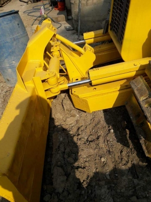 ขายKOMATSU D20P-7E  เก่าใน  สภาพดี  พร้อมใช้  เอกสารครบ  ลองระบบกันได้ทุกวัน  โทร  089-3818694  ดวงนภา
