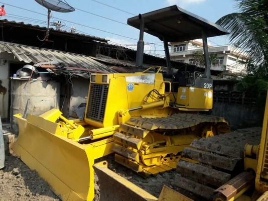 ขายKOMATSU D20P-7E  เก่าใน  สภาพดี  พร้อมใช้  เอกสารครบ  ลองระบบกันได้ทุกวัน  โทร  089-3818694  ดวงนภา