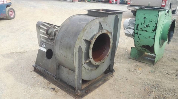 ** SOLD ** โบวเวอร์ดูดเป่าอากาศ 7.5 HP 380V พร้อมใช้