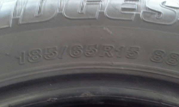 185/65R15  BRIDGESTONE B250 ชุด 4 เส้น  tel. 081-427-3941