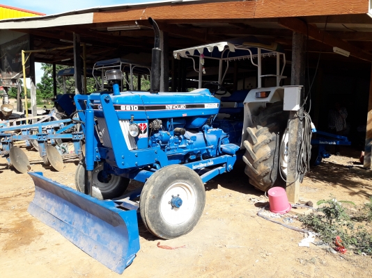 ขายรถไถฟอร์ด 6600 สภาพสวย พร้อมใช้งาน มีทะเบียน