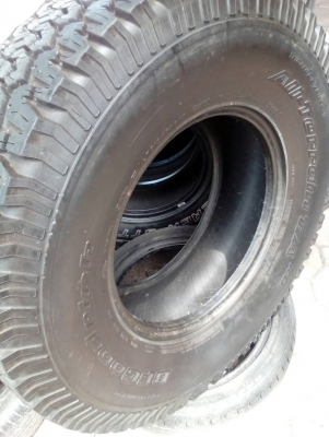 315/70R17   BF Goodrich  All-Terrain T/A  ชุด 4 เส้น สวย หนา ไม่มีปะ ไม่กินข้าง  tel.081-427-3941