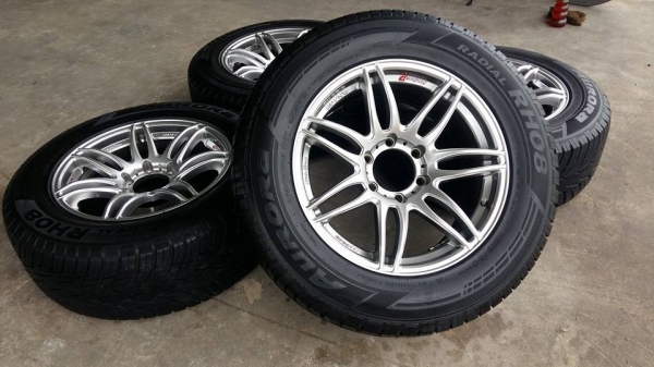 ขายล้อแม็กมือ2 lenso pdd 18&quot;&times;f8.5&quot;xr9.5&quot; et25 ยางปี14 สนใจติดต่อร้าน ก.เจริญการยางครับ 081-3747940