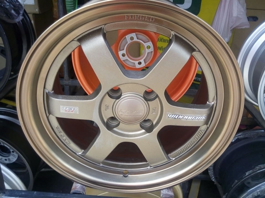 แม็กใหม่ te37 ขอบ 15 กว้าง 7 ฝาเรียบปั๊มโลโก้ งานดี 7700 บาท