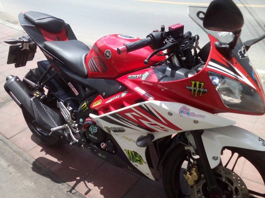 ขาย Yamaha R15 ปี 58 เครื่องดีเดิมๆ ภายนอกสวยไม่มีรอยล้ม แต่งภายนอกตามรูป ยางนอกหน้า-หลังดอกเต็ม ภาษีเต็ม เล่มพร้อมชุดโอน