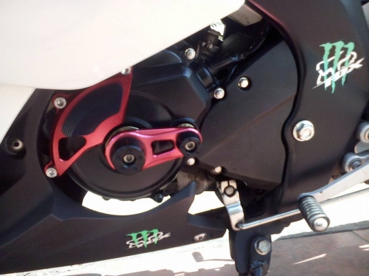 ขาย Yamaha R15 ปี 58 เครื่องดีเดิมๆ ภายนอกสวยไม่มีรอยล้ม แต่งภายนอกตามรูป ยางนอกหน้า-หลังดอกเต็ม ภาษีเต็ม เล่มพร้อมชุดโอน