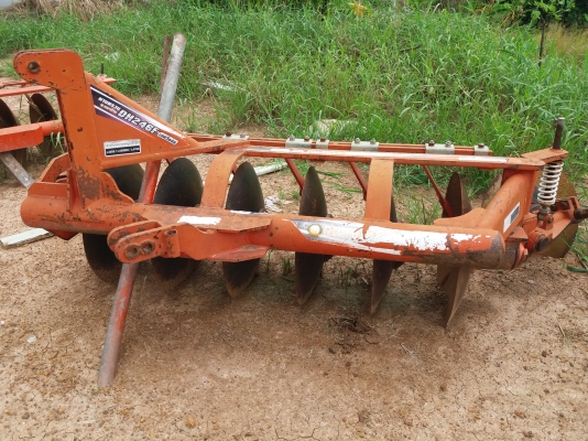 ขายผาน6คูโบต้าตราช้างใบ24ราคา33,000ต่อรองได้ค่ะ สภาพดีพร้อมใช้งาน