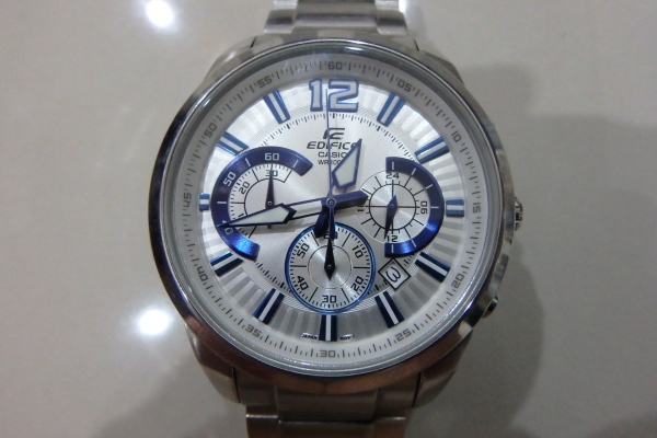 นาฬิกา Casio Edifice Chronograph รุ่น EFR-535 สภาพใหม่ ส่งฟรี