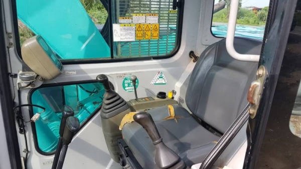 ขายด่วนKOBELCOSK130-6มาร์ซิคซีรียล์สูงออโต้คันเร่งเต่ากะต่ายคลนโทลน้ำมันระบบไฟฟ้าครบเร็วแรงไม่โหลดรถนอกเพื่งนำเข้ามาใหม่จากญี่ปุ่นยังไม่ได้ใช้ในไทยเลย ขายด่วนKOBELCOSK130-6มาร์ซิคซีรียล์สูงออโต้คันเร่งเต่ากะต่ายคลนโทลน้ำมันระบบไฟฟ้าครบเร็วแรงไม่โหลดรถนอกเพื่งนำเข้ามาใหม่จากญี่ปุ่นยังไม่ได้ใช้ในไทยเลย