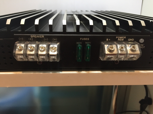 พาวเวอร์แอมป์ Class-D 1200W American Sound FIGHT-1200D ของใหม่(เก่าเก็บ) พาวเวอร์แอมป์ Class-D 1200W American Sound FIGHT-1200D ของใหม่(เก่าเก็บ)