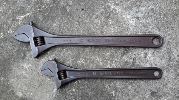 ประแจเลื่อน BAHCO V-STEEL 12",15" ขายเป็นคู่ครับ