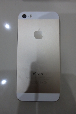 iphone 5S 16 GB ของแท้ สีทอง สภาพใหม่ มีที่ชาร์ ส่งฟรี