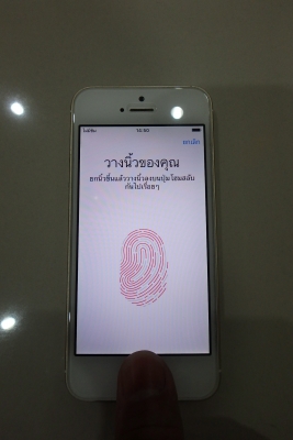 iphone 5S 16 GB ของแท้ สีทอง สภาพใหม่ มีที่ชาร์ ส่งฟรี