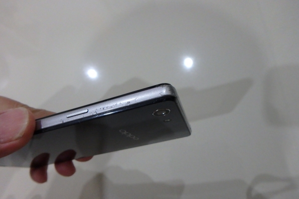 OPPO Mirror 5 Lite มีประกันศูนย์ถึง กค.60 ที่ชาร์ท ส่งฟรี