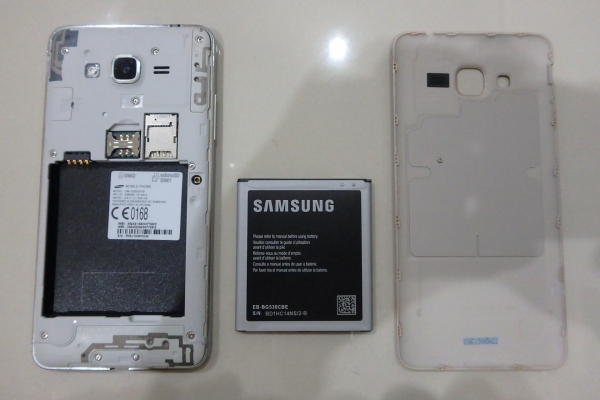 Samsung Galaxy J2 Prime สีทอง สภาพใหม่มาก มีประกันถึง เม.ย. 61 ส่งฟรี