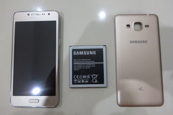 Samsung Galaxy J2 Prime สีทอง สภาพใหม่มาก มีประกันถึง เม.ย. 61 ส่งฟรี