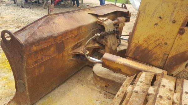 ขาย รถแทรคเตอร์ CAT D5M ตีนไก่ เครื่องดี ช่วงล่างเต็ม รถพร้อมใช้งาน เอกสารเล่มทะเบียนครบ