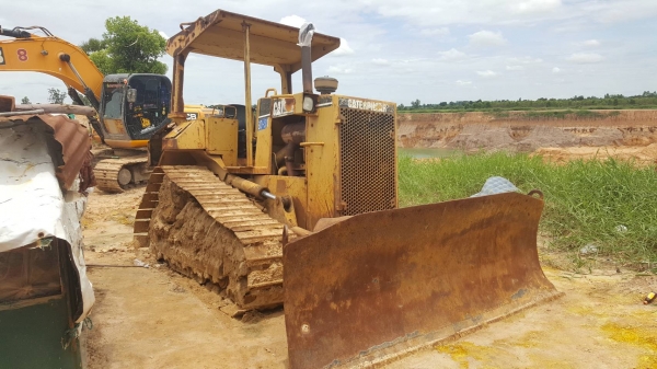 ขาย รถแทรคเตอร์ CAT D5M ตีนไก่ เครื่องดี ช่วงล่างเต็ม รถพร้อมใช้งาน เอกสารเล่มทะเบียนครบ