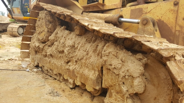 ขาย รถแทรคเตอร์ CAT D5M ตีนไก่ เครื่องดี ช่วงล่างเต็ม รถพร้อมใช้งาน เอกสารเล่มทะเบียนครบ